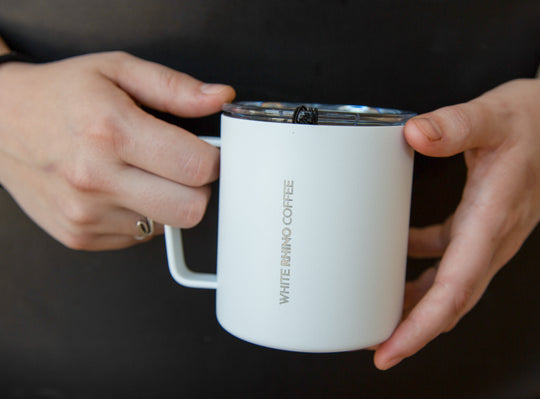 Voyager Travel Mug with Flip Lid + Straw - 16oz – White Rhino Coffee