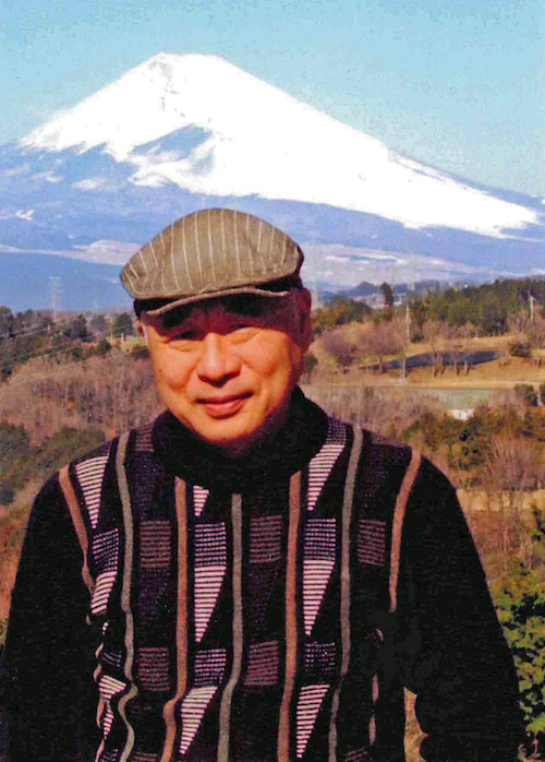 Hajime Namiki photo with Mt Fuji in the background