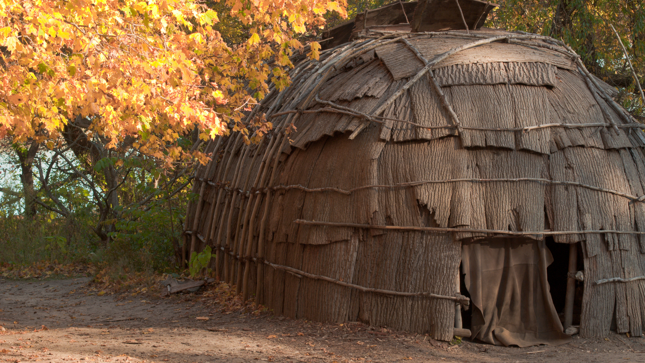 decolonize thanksgiving Wampanoag