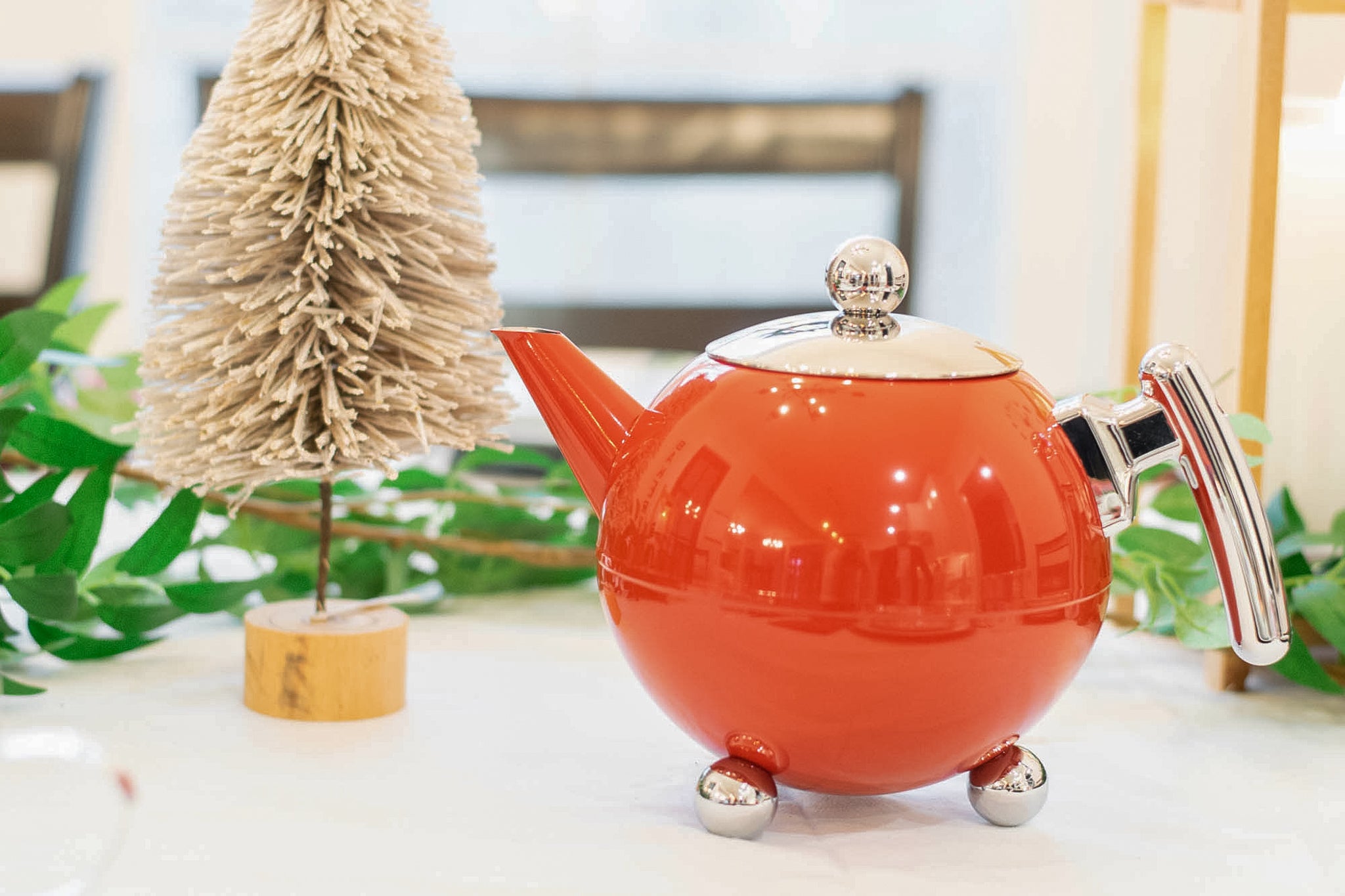 red bella ronde teapot