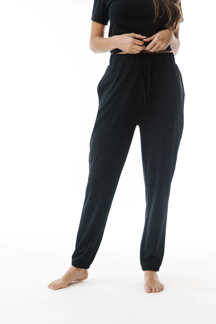 Joselle Soft Scuba Jogger In Black – Krush Clothing Boutique