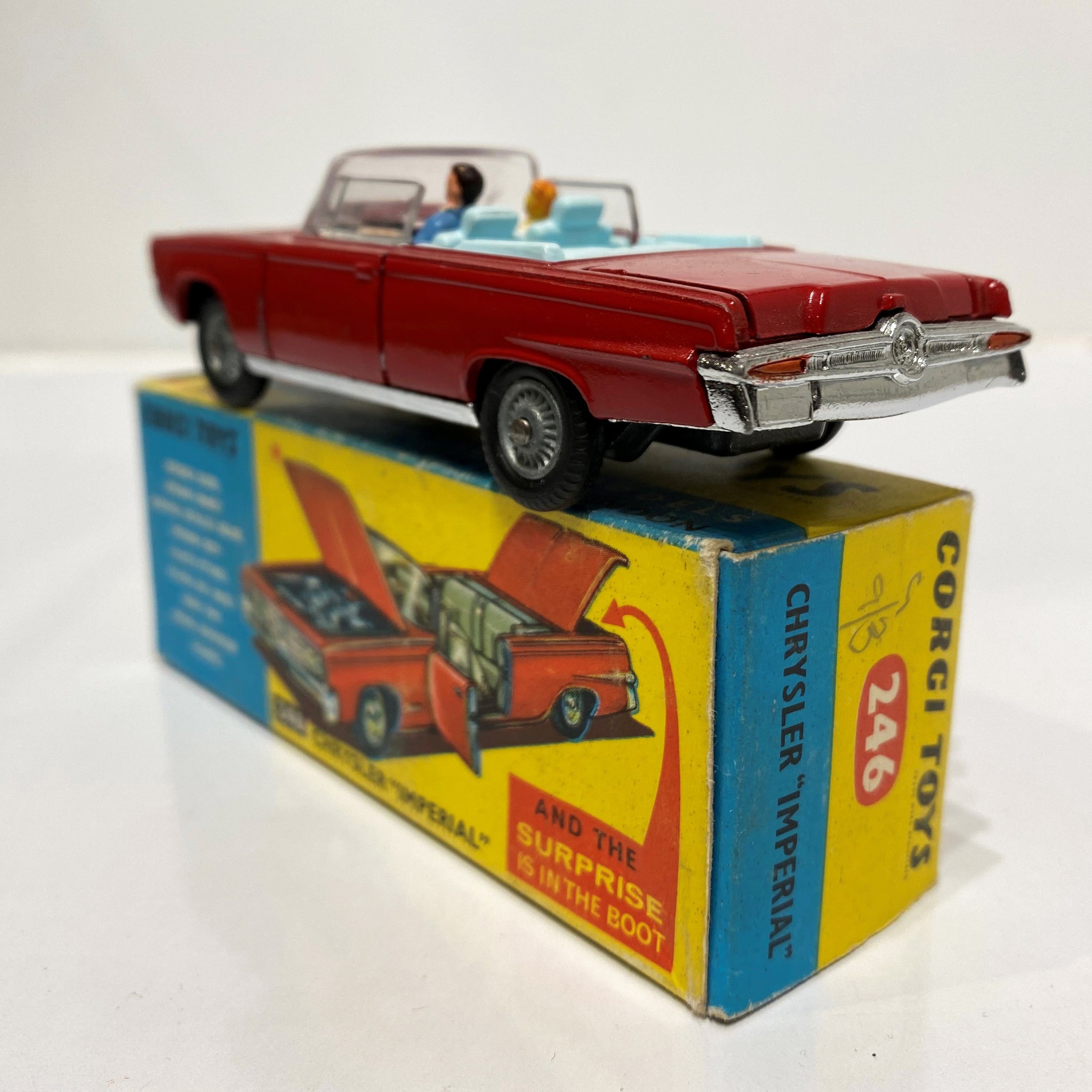 corgi 246 chrysler imperial