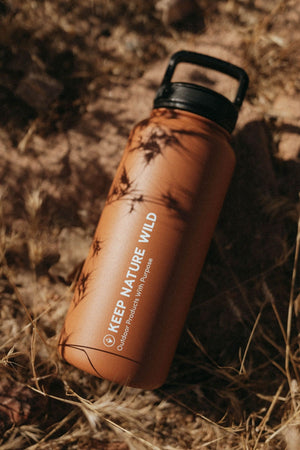 Insulated 32oz Water Bottle with Handle Clip | Keep Nature Wild