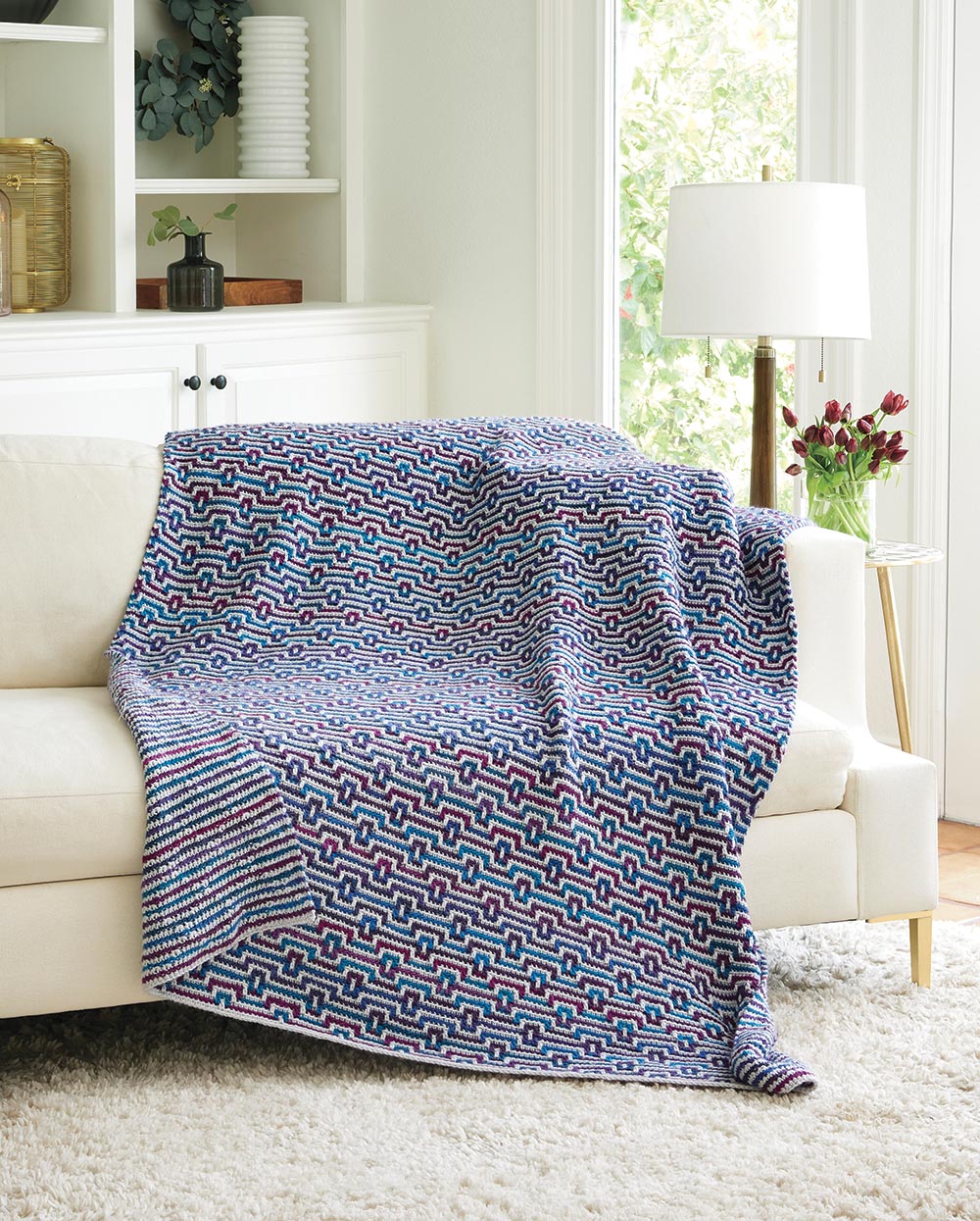 Diagonal Keyhole Mosaic Throw Pattern
