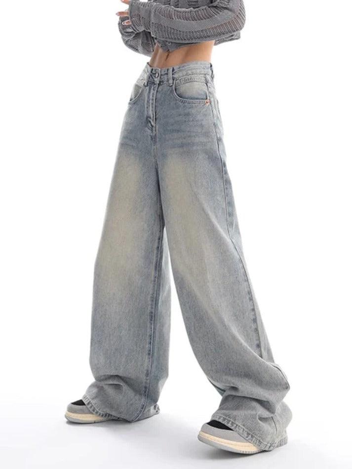 Vintage Light Wash High Rise Boyfriend Jeans