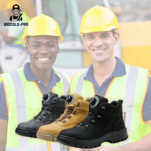 Travailleurs heureux de porter des chaussures de sécurité