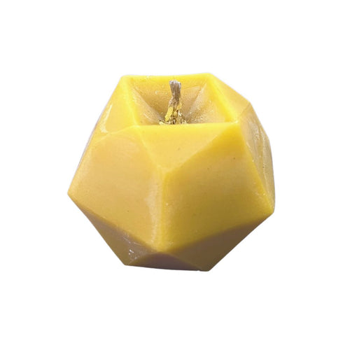 Beeswax100% natural , hand-poured beeswax candle, enhanced with dried  orange slice and cinnamon stick this is for ONE Beeswax candle.