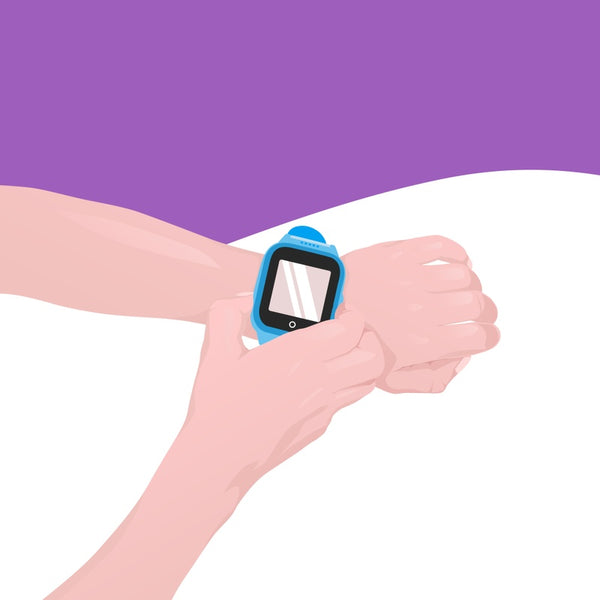 A kid activates SOS mode from his COSMO smartwatch.