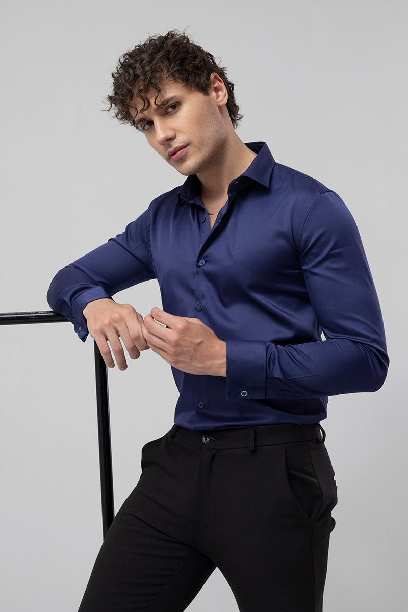 What Color Shirt Goes With Navy Blue Pants? - Bellatory