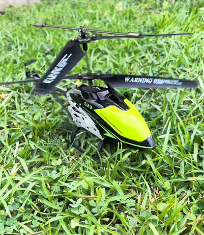 S39 helicopter in green