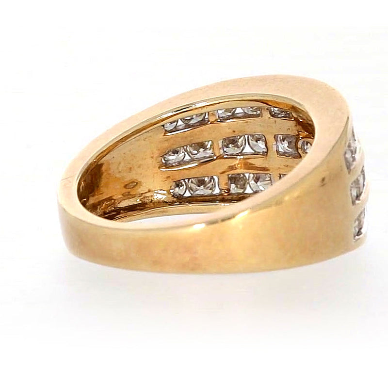 9ct Yellow Gold Round Brilliant Cut with 1 1/2 CARAT tw of Diamonds