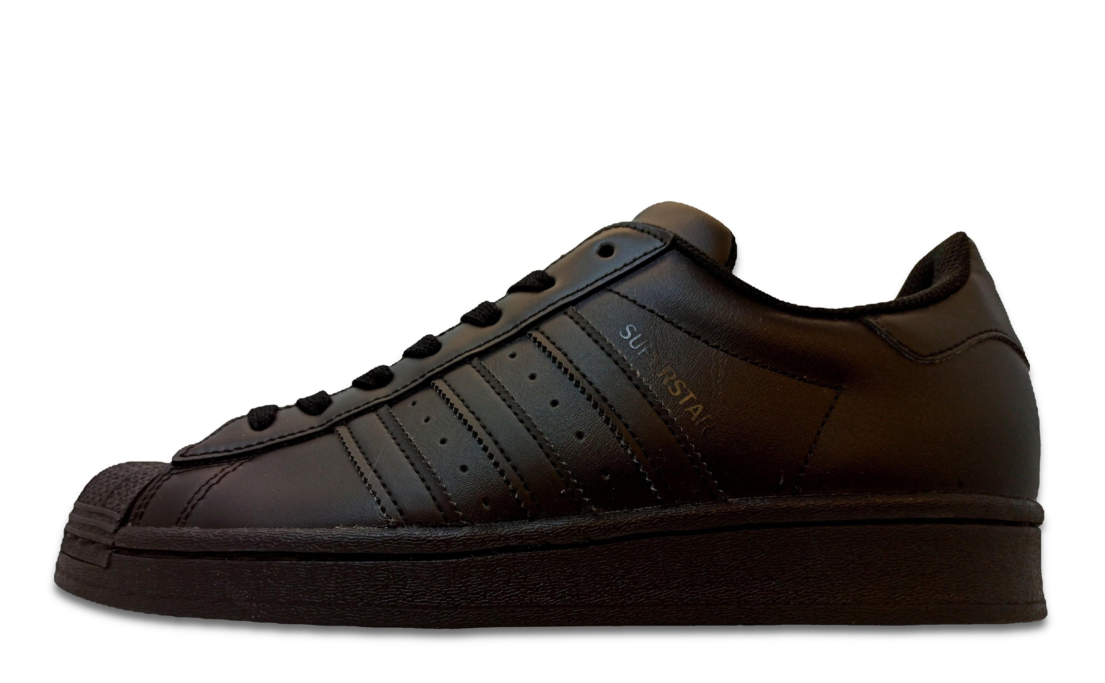 superstar total black