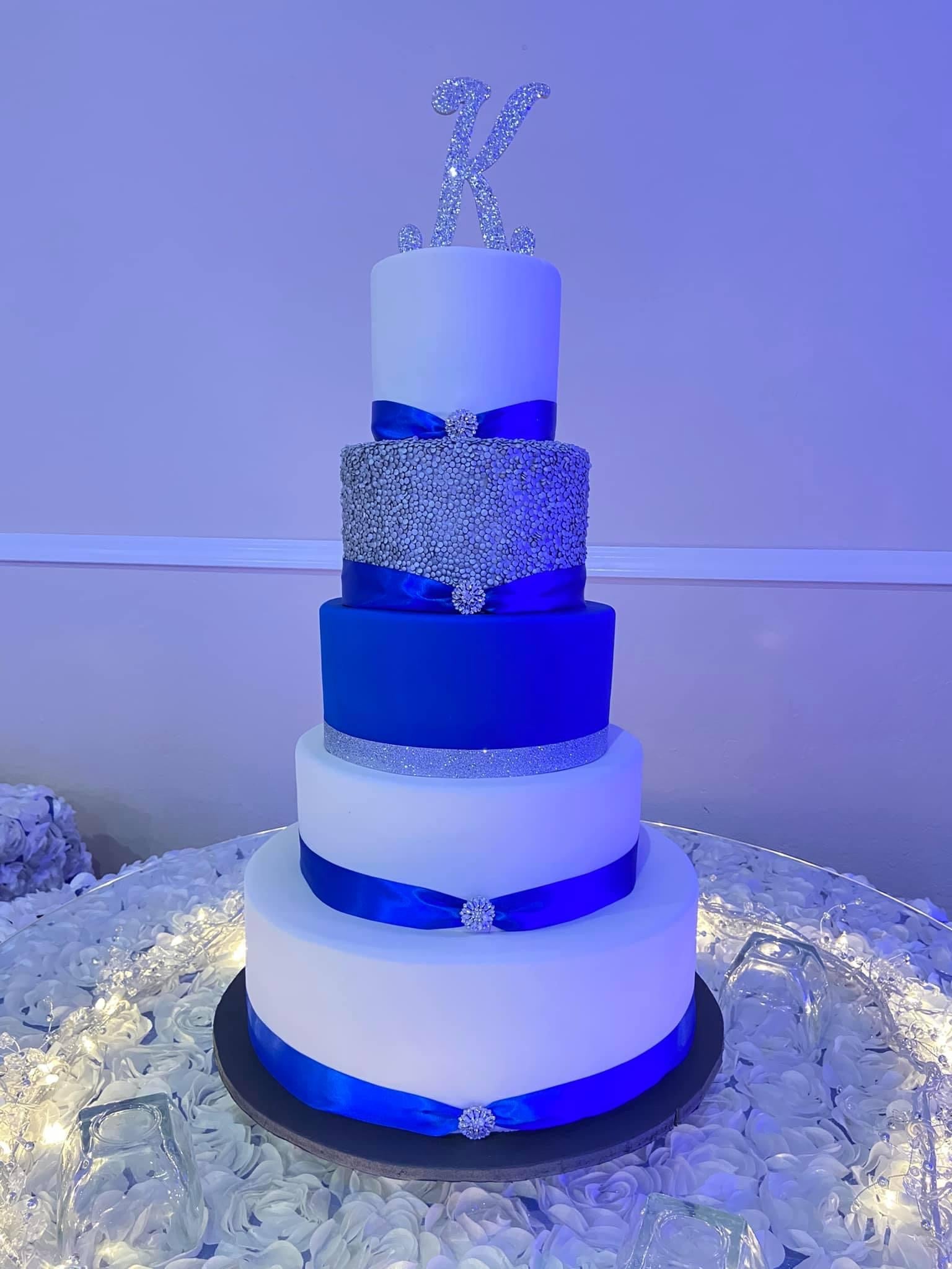 dark blue and silver wedding cakes