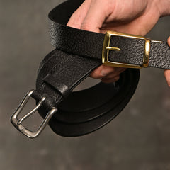 ceinture réalisée par András Fellegvári avec le cuir Gavarnie grainé