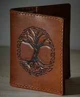 Card holder made by Atelier TraLinLer in full grain leather Pykara