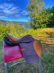 selle réalisée par Epycuir avec le cuir à quartier Gavarnie