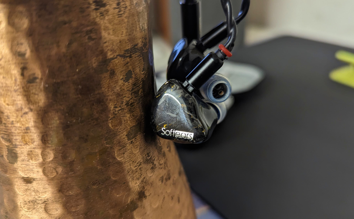 SOFTEARS RSV RS5 IEM Review: Arghadeep Misra's Take