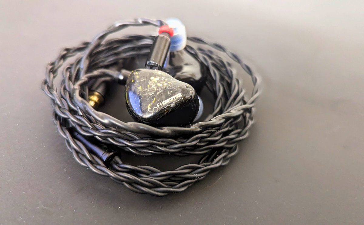 SOFTEARS RSV RS5 IEM Review: Arghadeep Misra's Take