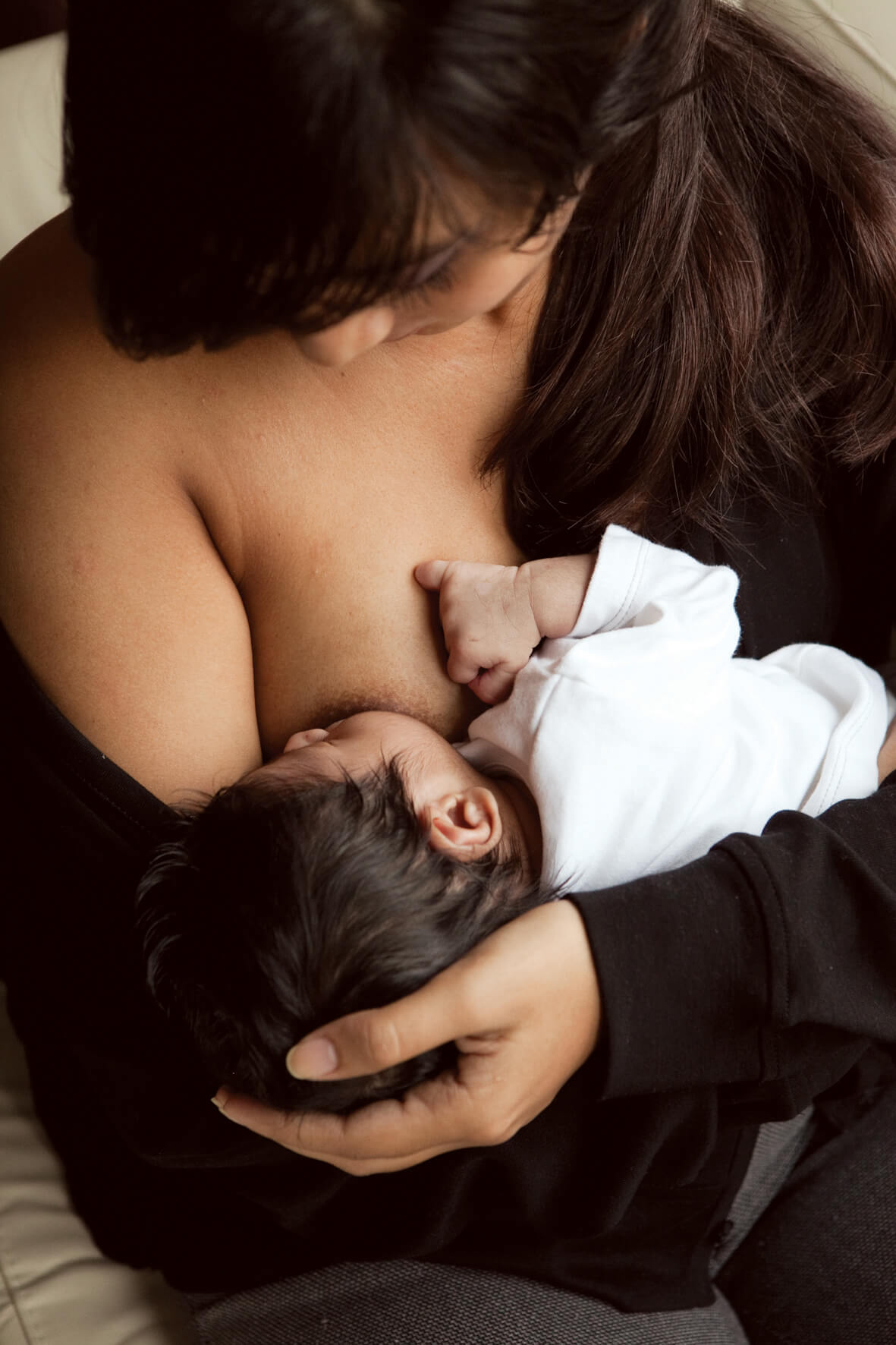Moeder met baby borstvoeding