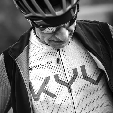 Lo en KyV Cycling, ropa PISSEI hecha en Italia