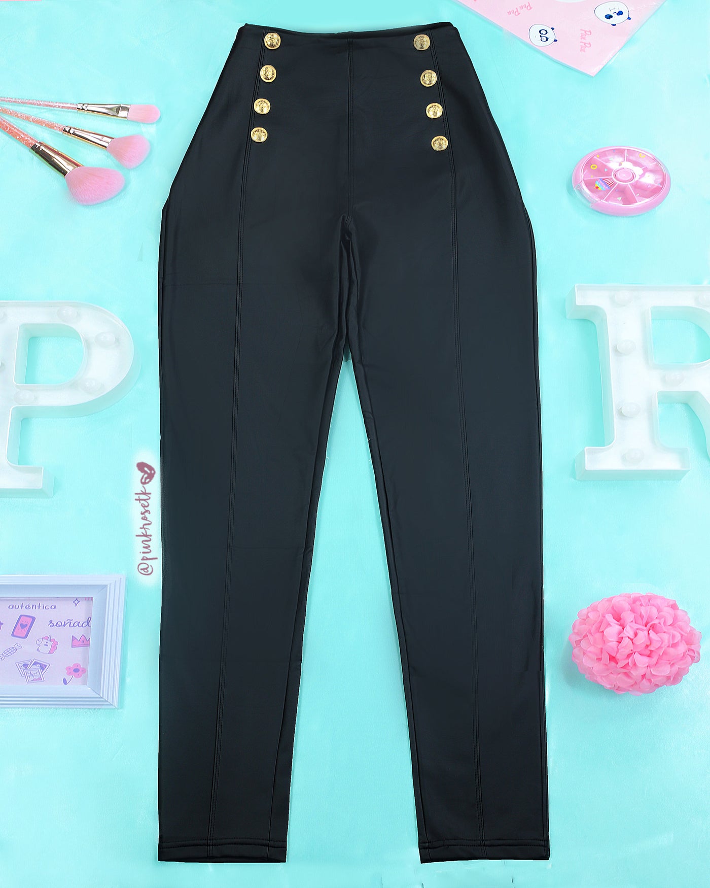 Berenjena Convencional Rechazar Pantalón negro cuerina tiro alto con seis botones – Pink Rose tk