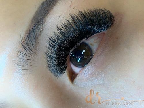 Eyelash Extensions: Wispy – TheDollRoomHnl