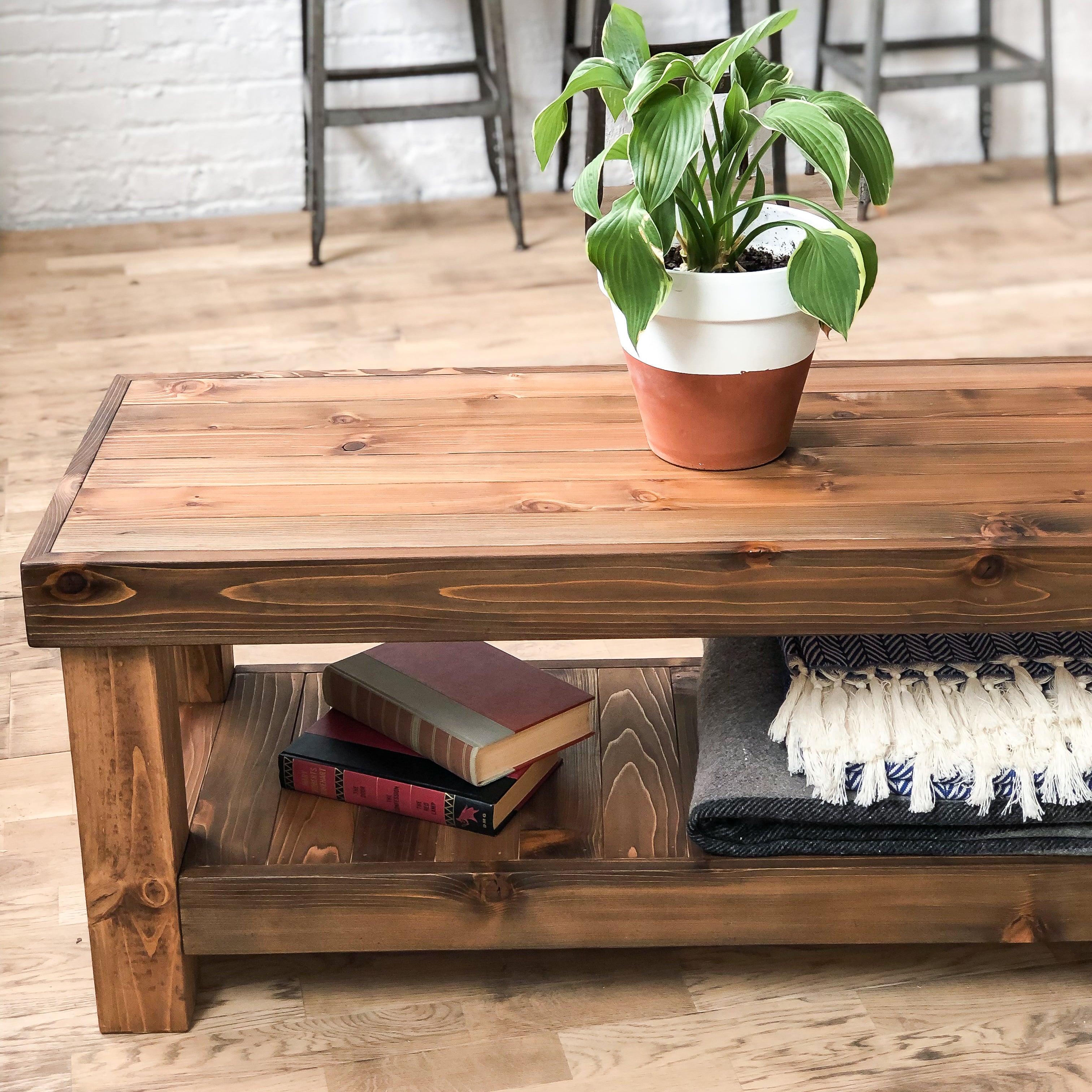 Rustic Wood Coffee Tables - Designer Reclaimed Wood Coffee Table Mia Casa - Forêt industrial rustic hairpin coffee table handcrafted reclaimed solid wood.