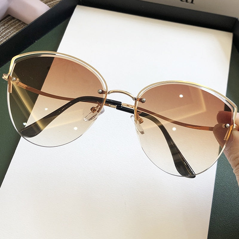 Pink gradient cat eye sunglasses - Itzlussa