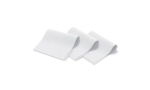 Tiga helai kain fiber berwarna putih