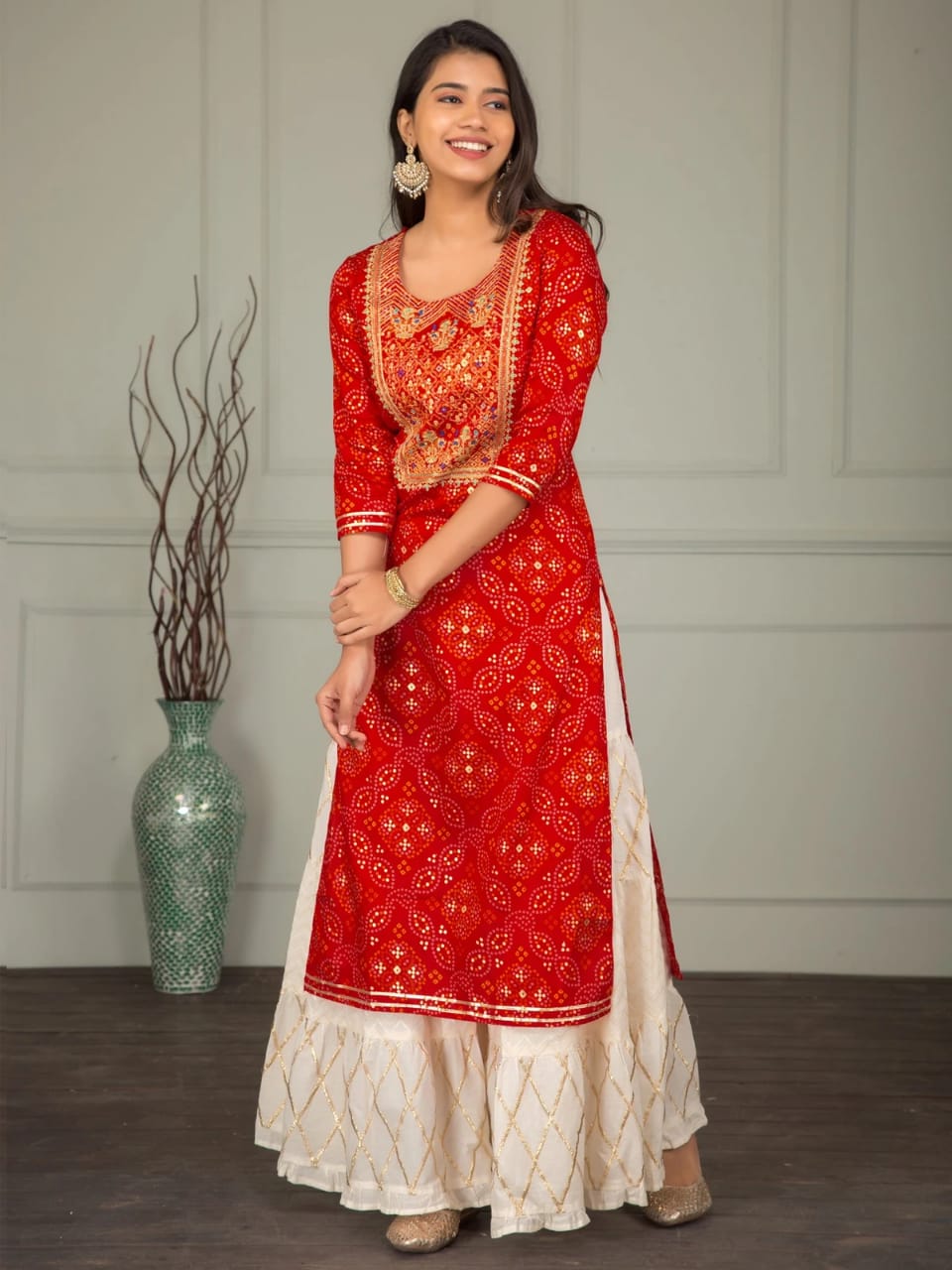 inaya khan dresses