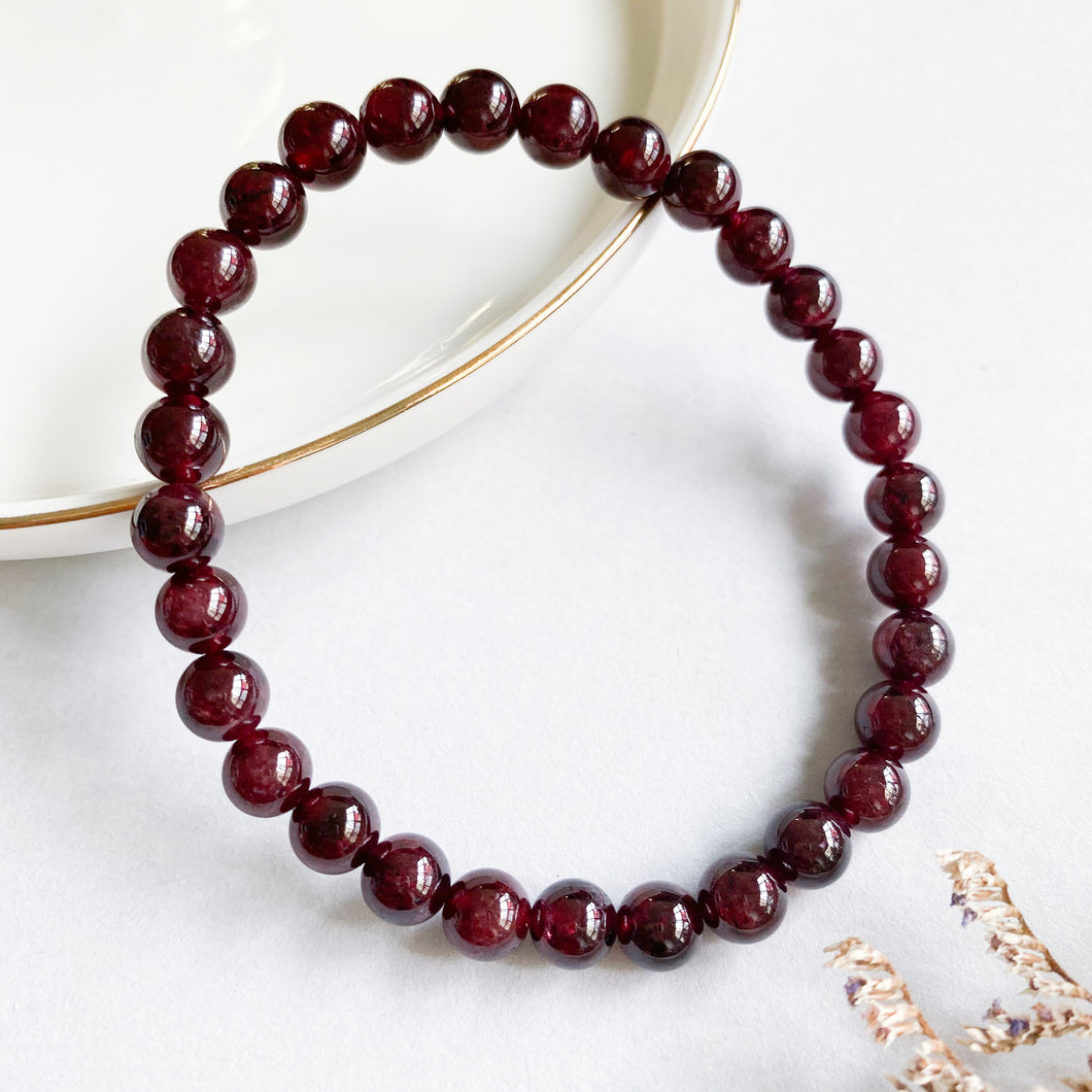 Garnet6mmBracelet 530x@2x ?v=1597504755