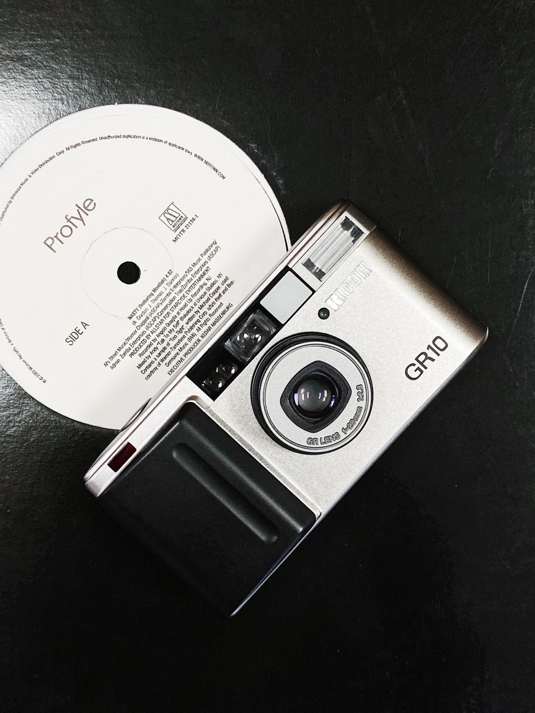 Ricoh GR10 Silver – kit_camera