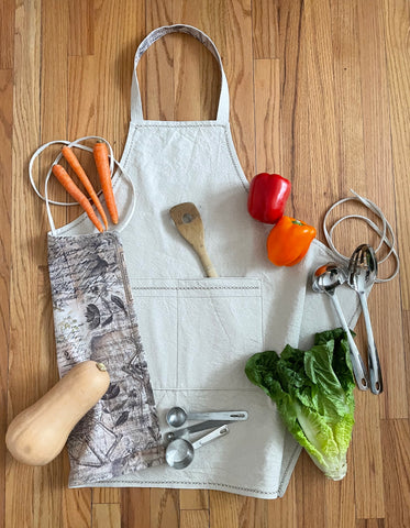 Lined apron