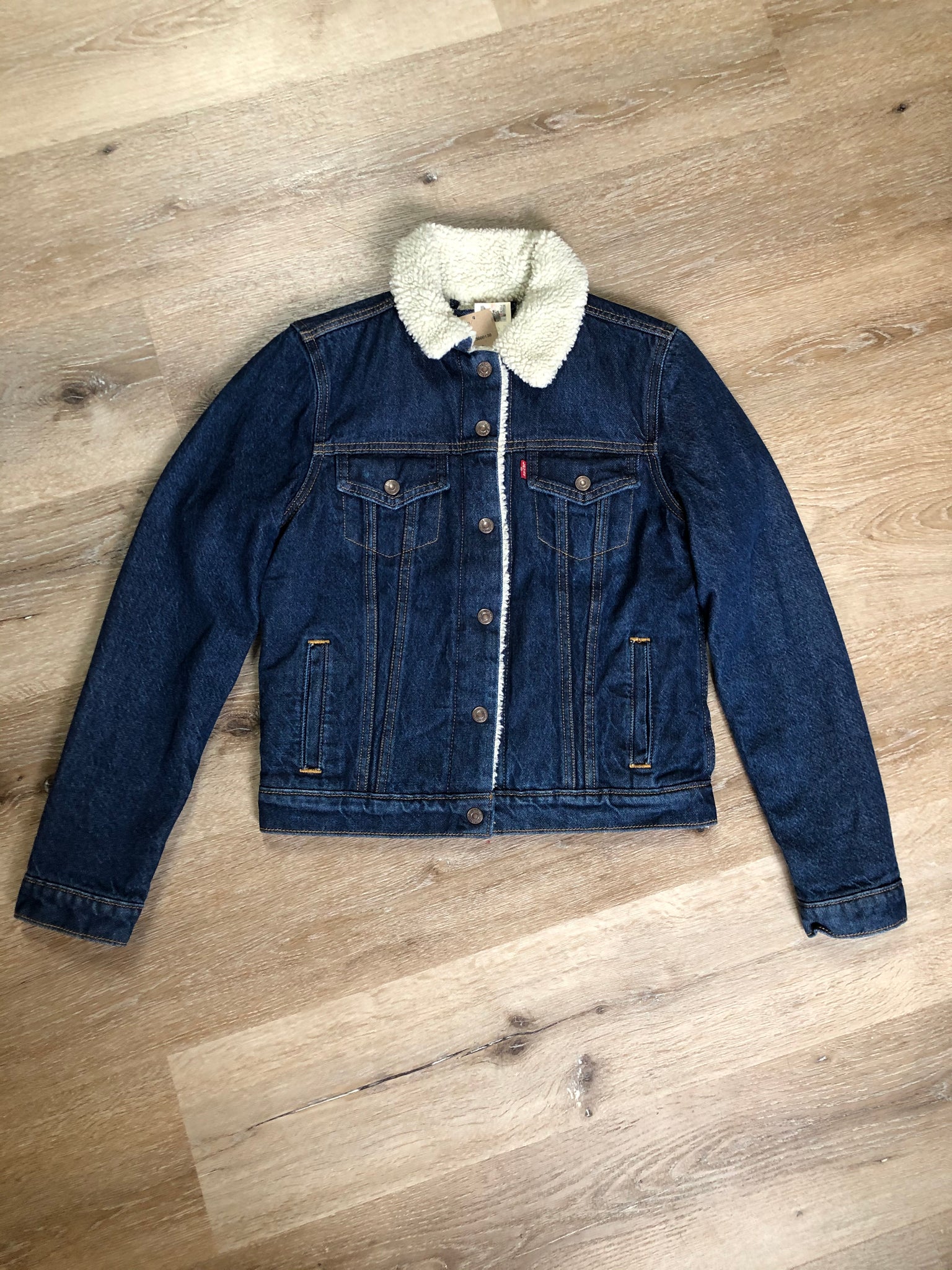 Levi's Medium Wash Denim Sherpa Trucker Jacket, SOLD – KingsPIER vintage