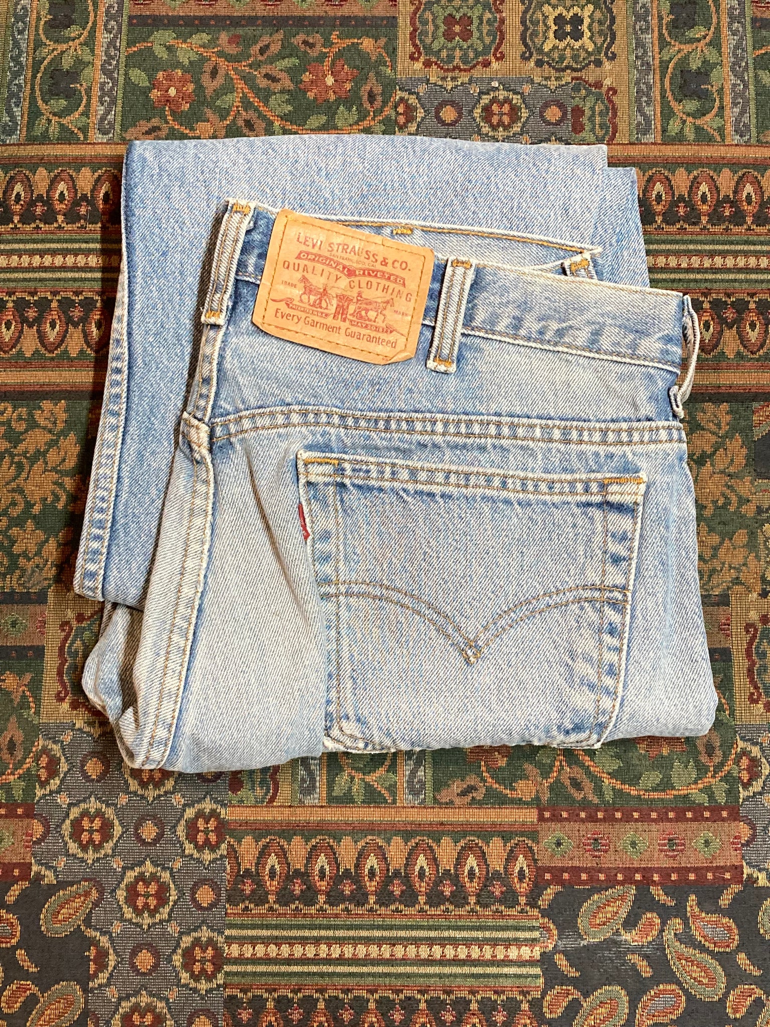 Levi's 505 Vintage Red Tab Denim Jeans - 34”x31”, Made in Canada –  KingsPIER vintage