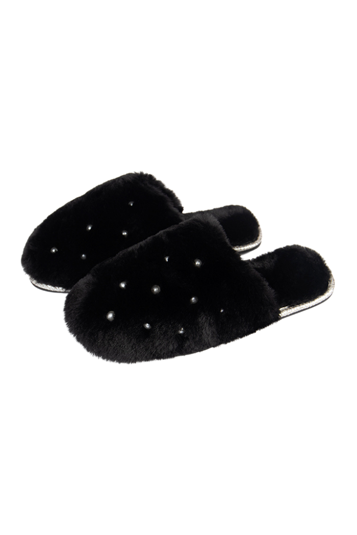 Fluffy House Slippers – The Dressing Room