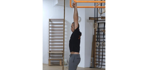 passive hang to stretch shoulders for handstand training