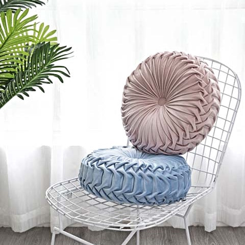 Emma pleated velvet cushion spots an intricate all over pleated design with a velvety sheen. The look is elegant and luxe.  Comes in 8 beautiful colors with 2 diameter sizes of 35cm and 38cm, or 13.7 inches and 14.8 inches with a height of 10cm or 4 inches.