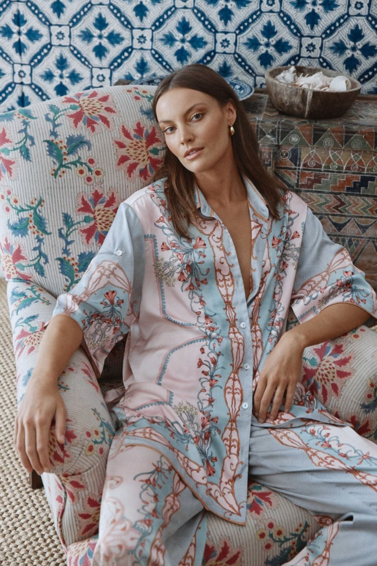 Homebodii | Bride & Bridesmaid Pyjamas, Silk Robes & Luxury Sleepwear ...