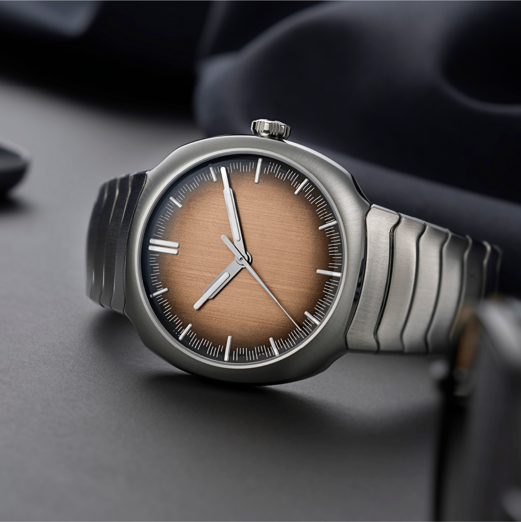 H. Moser & Cie. Streamliner Centre Seconds Smoked Salmon Infused