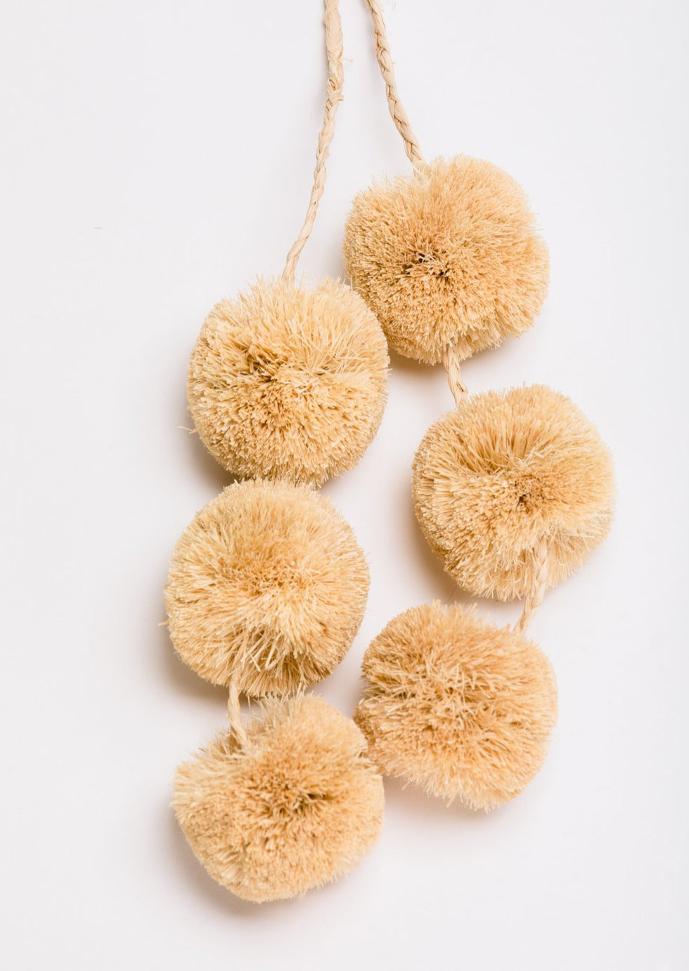 Mini Pom Poms – Kayu