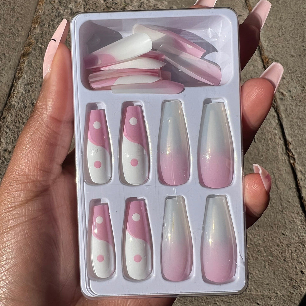 Pink Graphic Press On Nails – Everything Eva