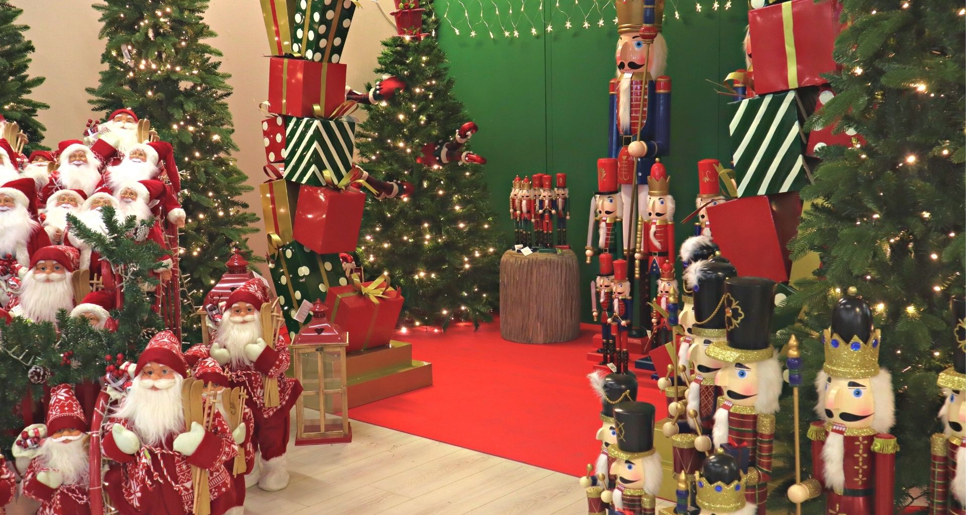 Arredare casa natalizia in stile natalizio classico per Natale 2021
