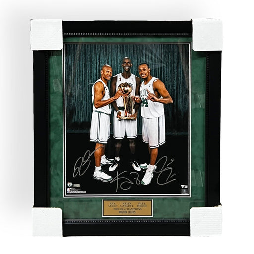 Kevin Garnett Autographed Signed Framed Boston Celtics Jersey 