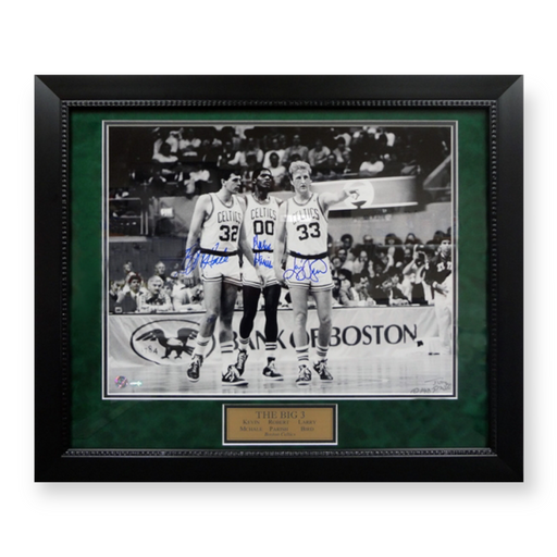 Larry Bird Boston Celtics Autographed 11 x 14 Shooting over