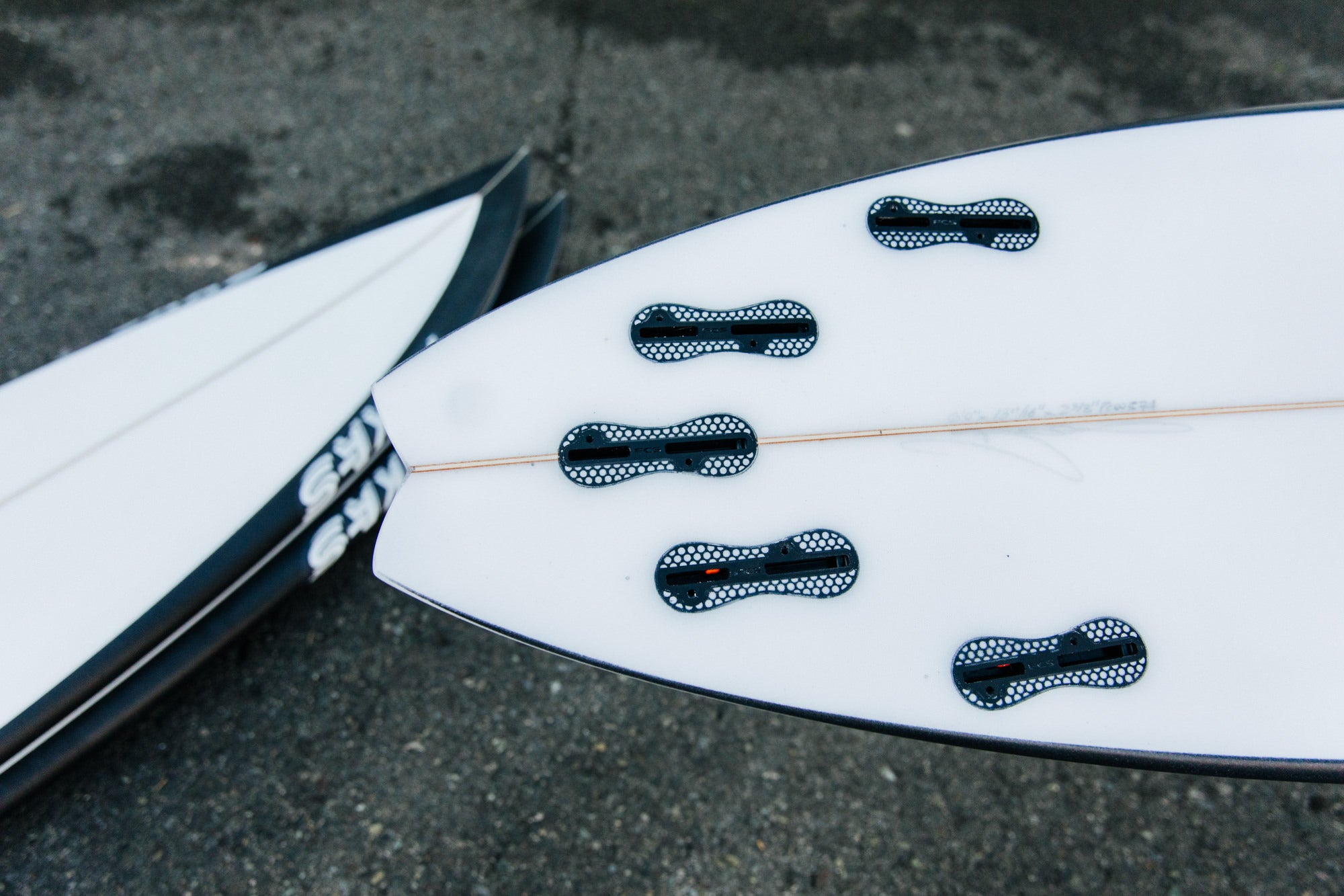 Pukas Combo Fin Set Up at Pukas Surf Shop