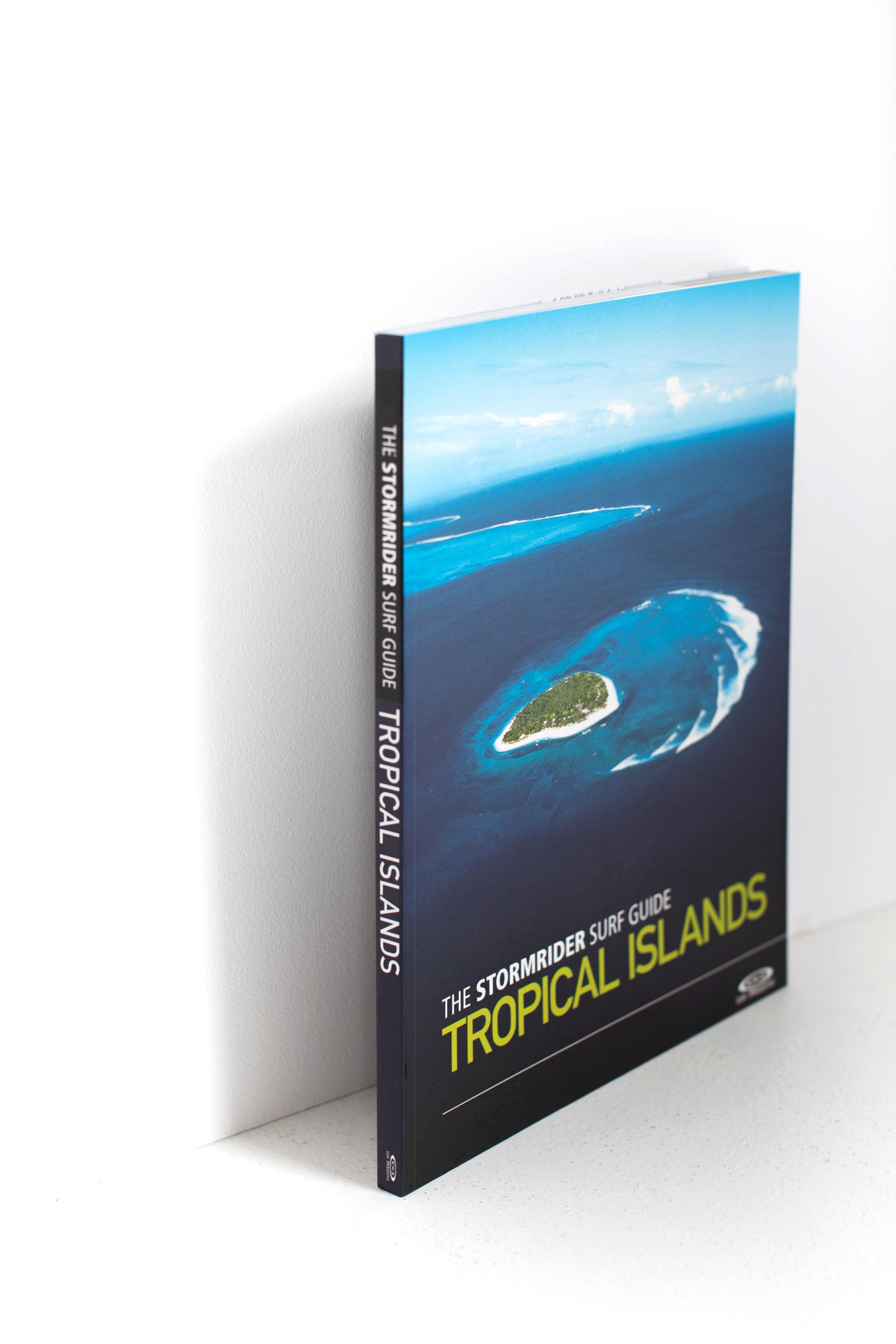 Pukas-Surf-Shop-book-the-stormrider-surf-guide-tropical-islands