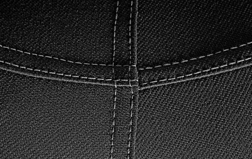 macro shot of Active Jeans Black So iLL