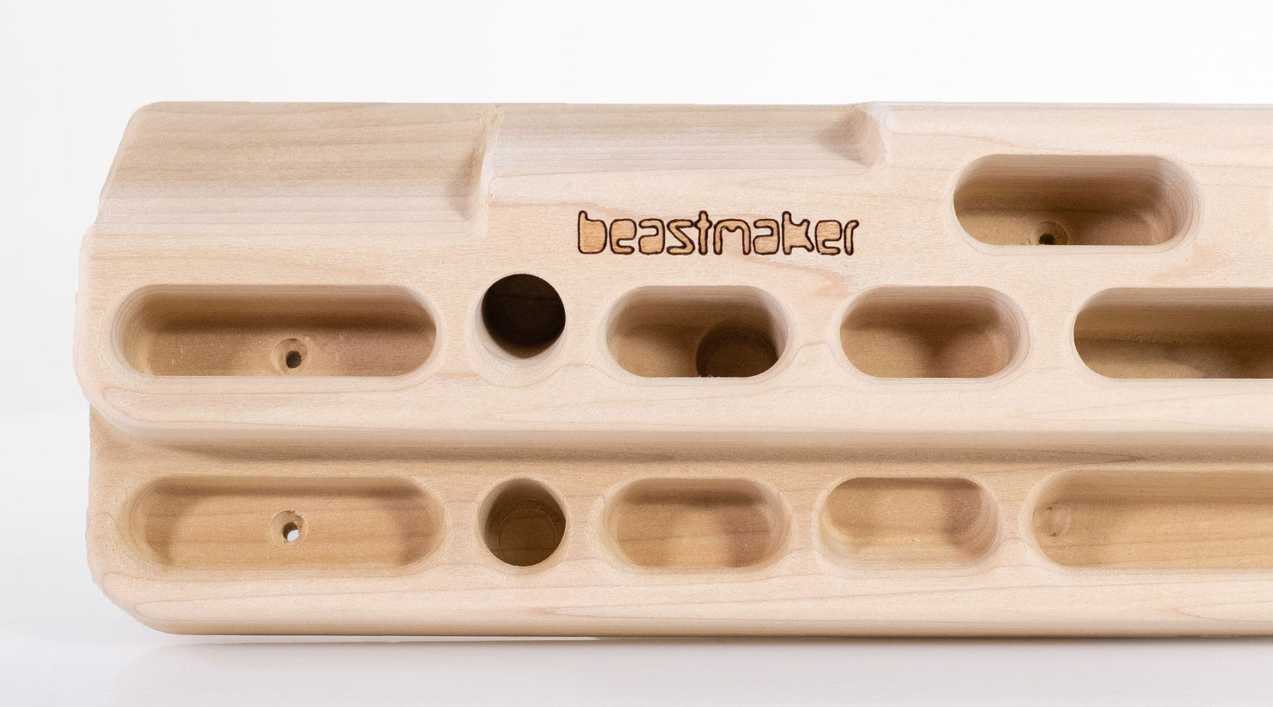 So iLL distribution Beastmaker 2000 wooden climb training board close up of left side
