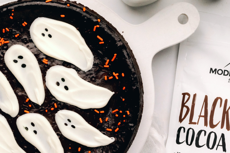 Spooky Ghost Cheesecake Zoom.png__PID:4c12ba83-fce7-4a62-a99b-c2d37f195c27